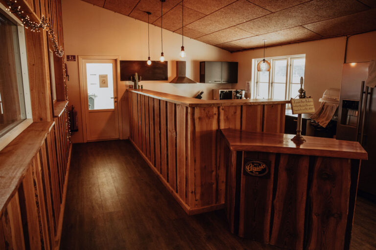 WesternSaloon-30