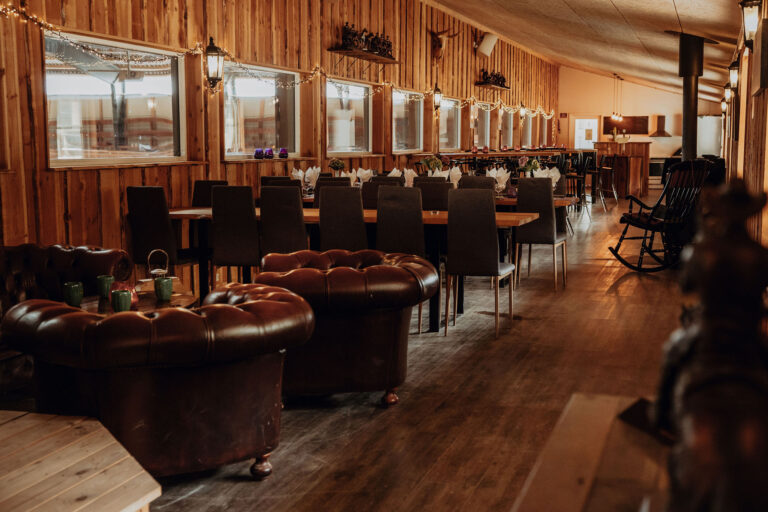 WesternSaloon-39